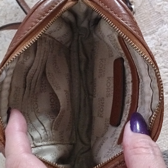 Michael Kors brown small crossbody chained bag❤️ - Picture 10 of 14